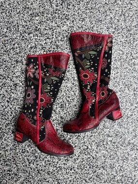 Soffia handmade leather boots